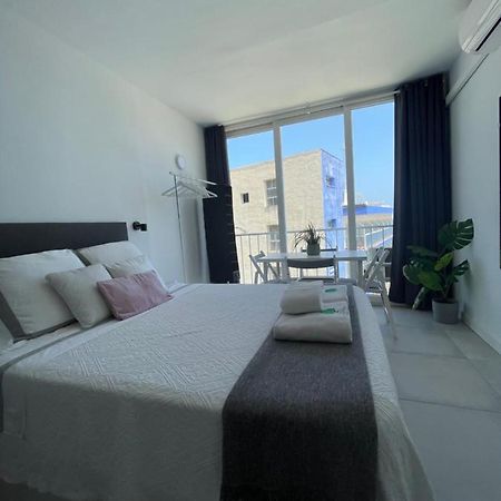 Apartamento Con Vistas Al Mar A Metros De La Playa Carihuela Soleil Appartement Torremolinos Buitenkant foto