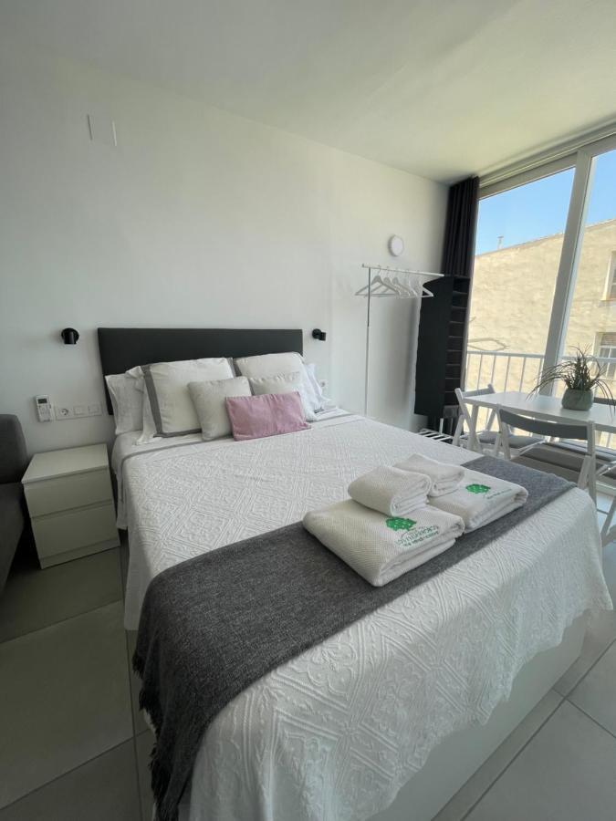 Apartamento Con Vistas Al Mar A Metros De La Playa Carihuela Soleil Appartement Torremolinos Buitenkant foto