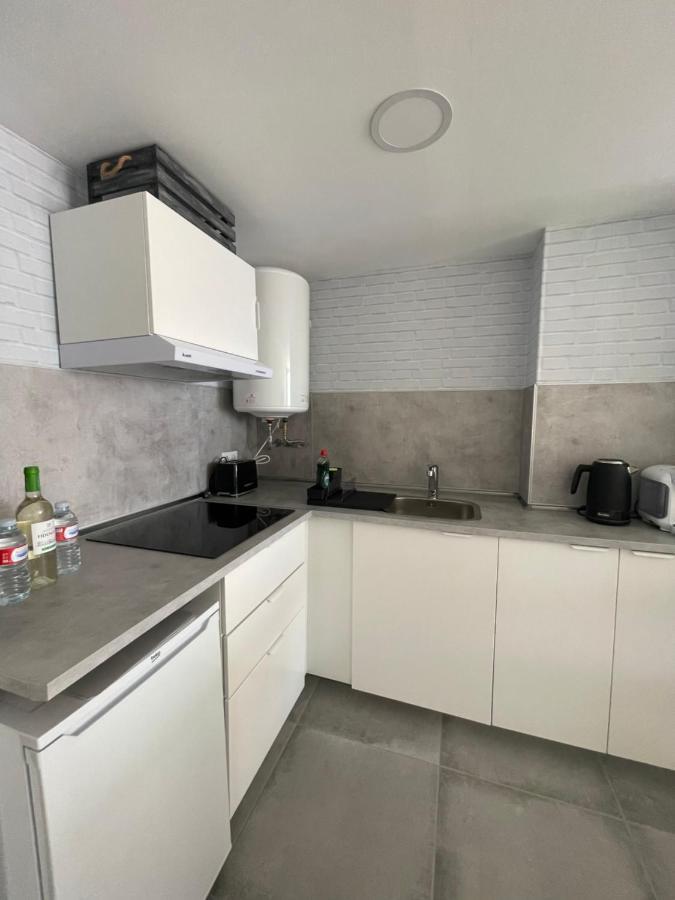 Apartamento Con Vistas Al Mar A Metros De La Playa Carihuela Soleil Appartement Torremolinos Buitenkant foto
